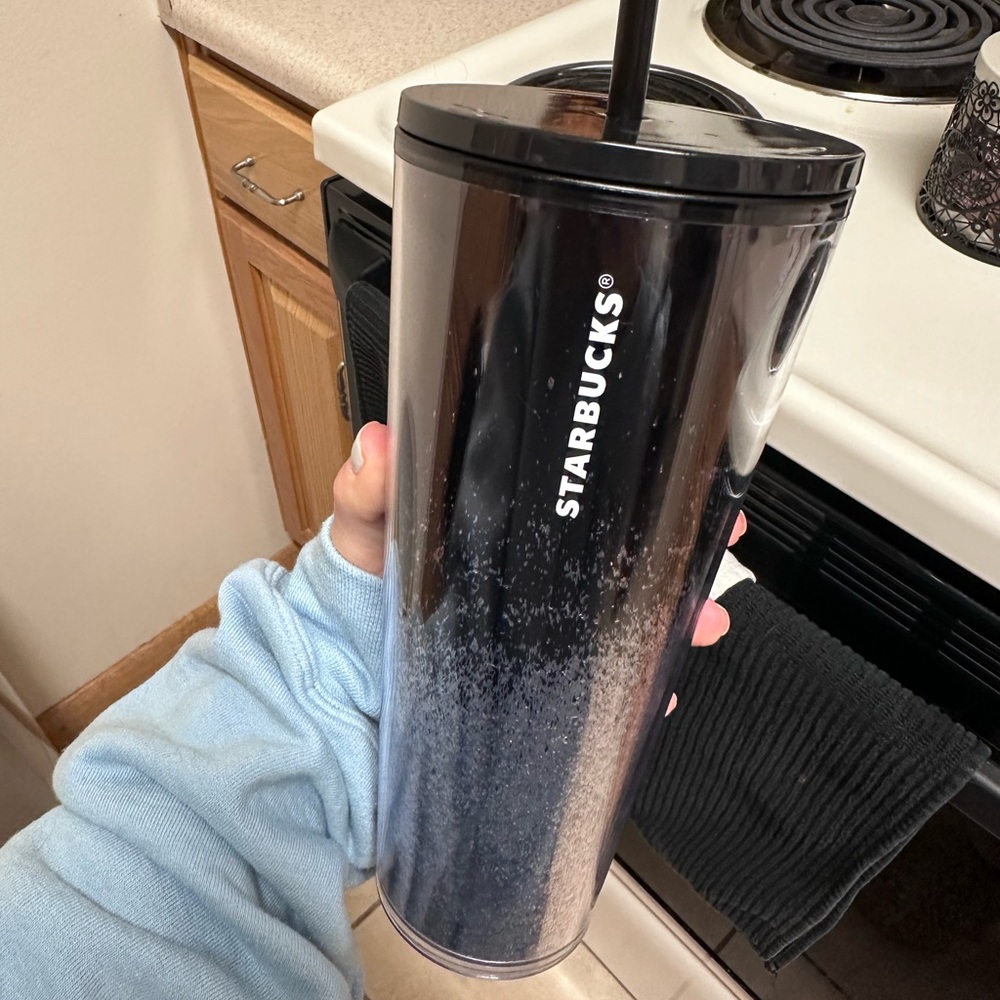 Starbucks cup - Picture 4 of 4